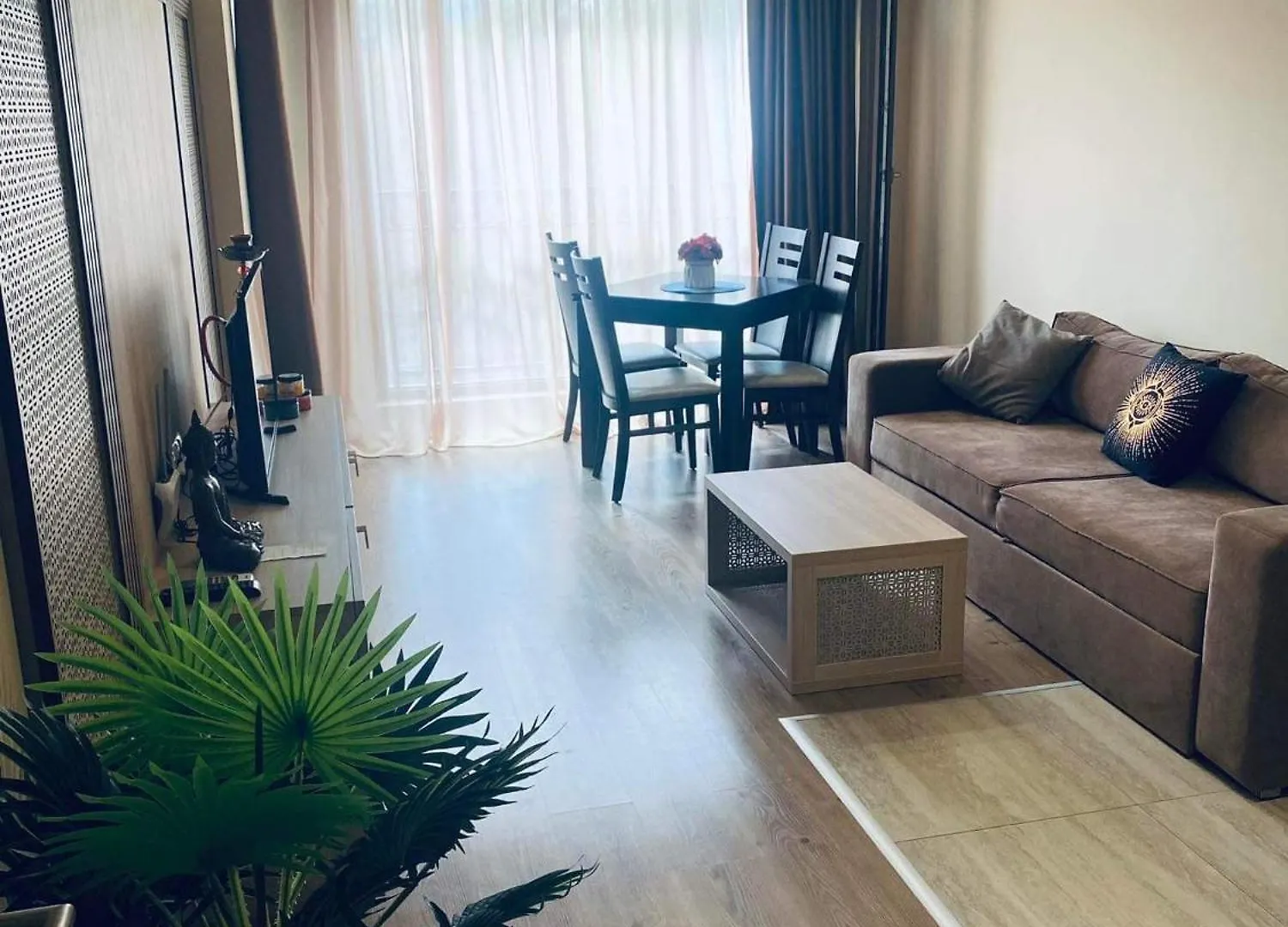 Argisht Luxury Apartment Golden Sands