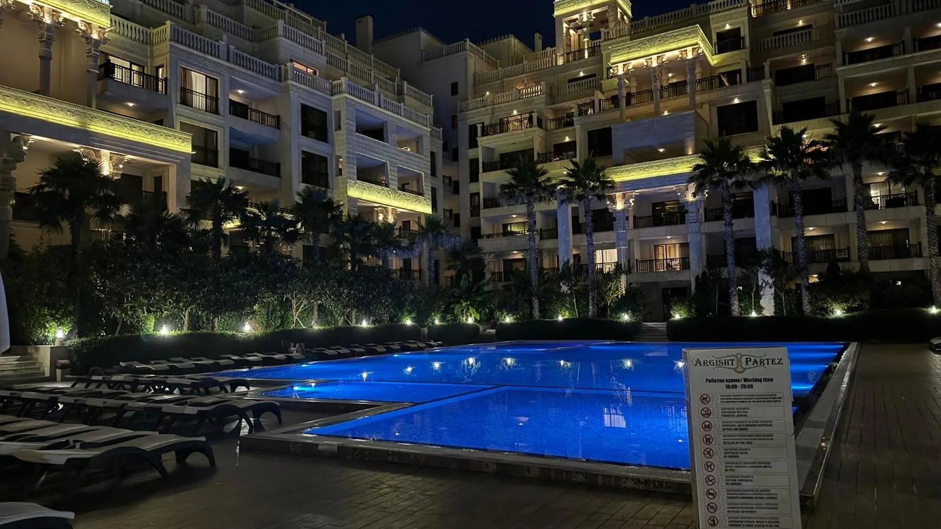 Argisht Luxury Apartment Golden Sands